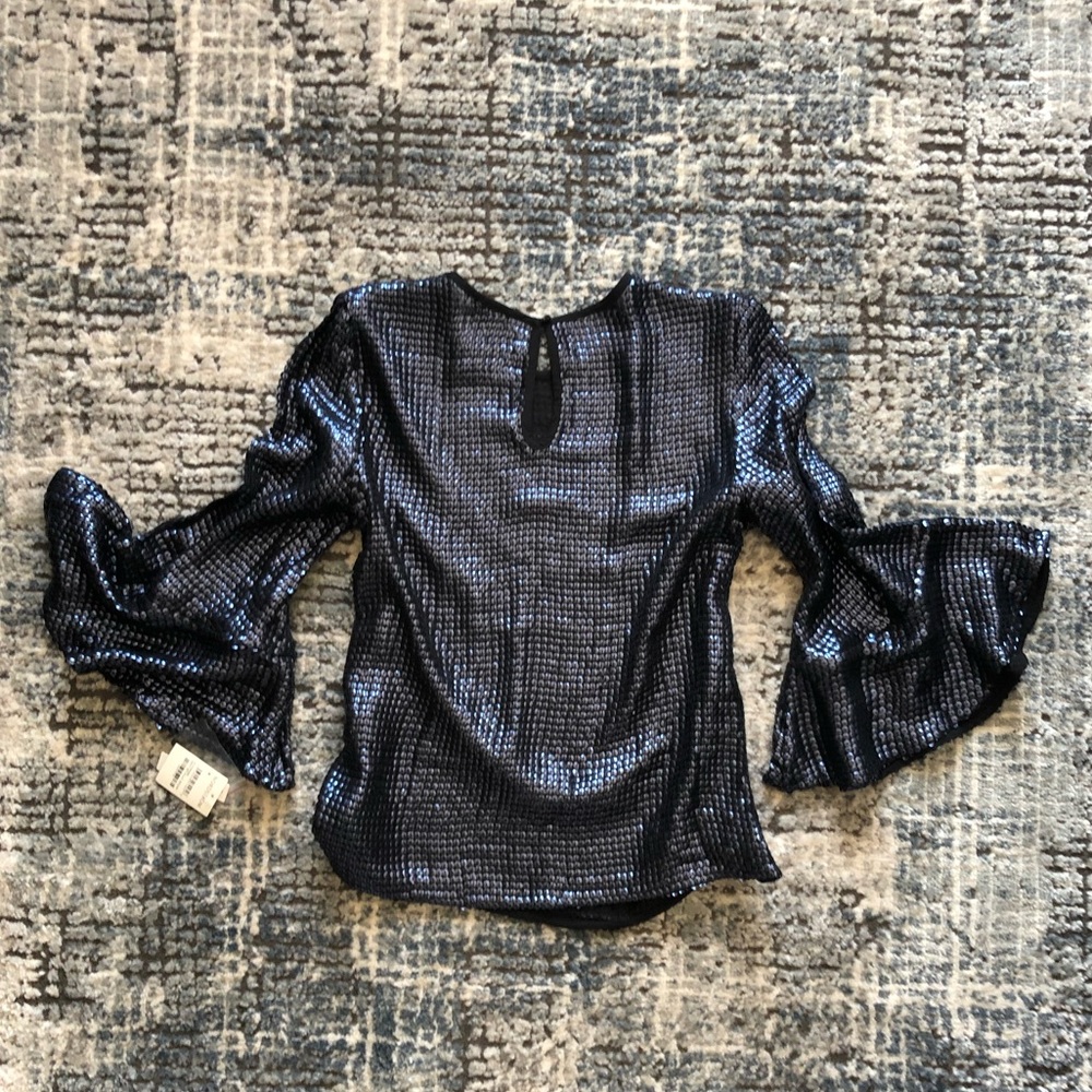 NWT Trouve Sequence Metallic Blouse M - Picture 3 of 10